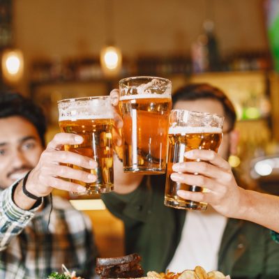 6 dicas para comprar a cervejeira perfeita